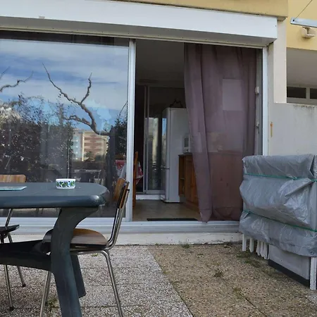 Apartment Cosy 2 Pieces Avec Terrasse Fermee, Proche Et Commerces, Parking Prive Inclus - Fr-1-250-156 *