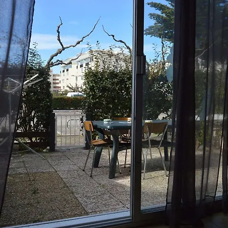 Cosy 2 Pieces Avec Terrasse Fermee, Proche Et Commerces, Parking Prive Inclus - Fr-1-250-156 Apartment